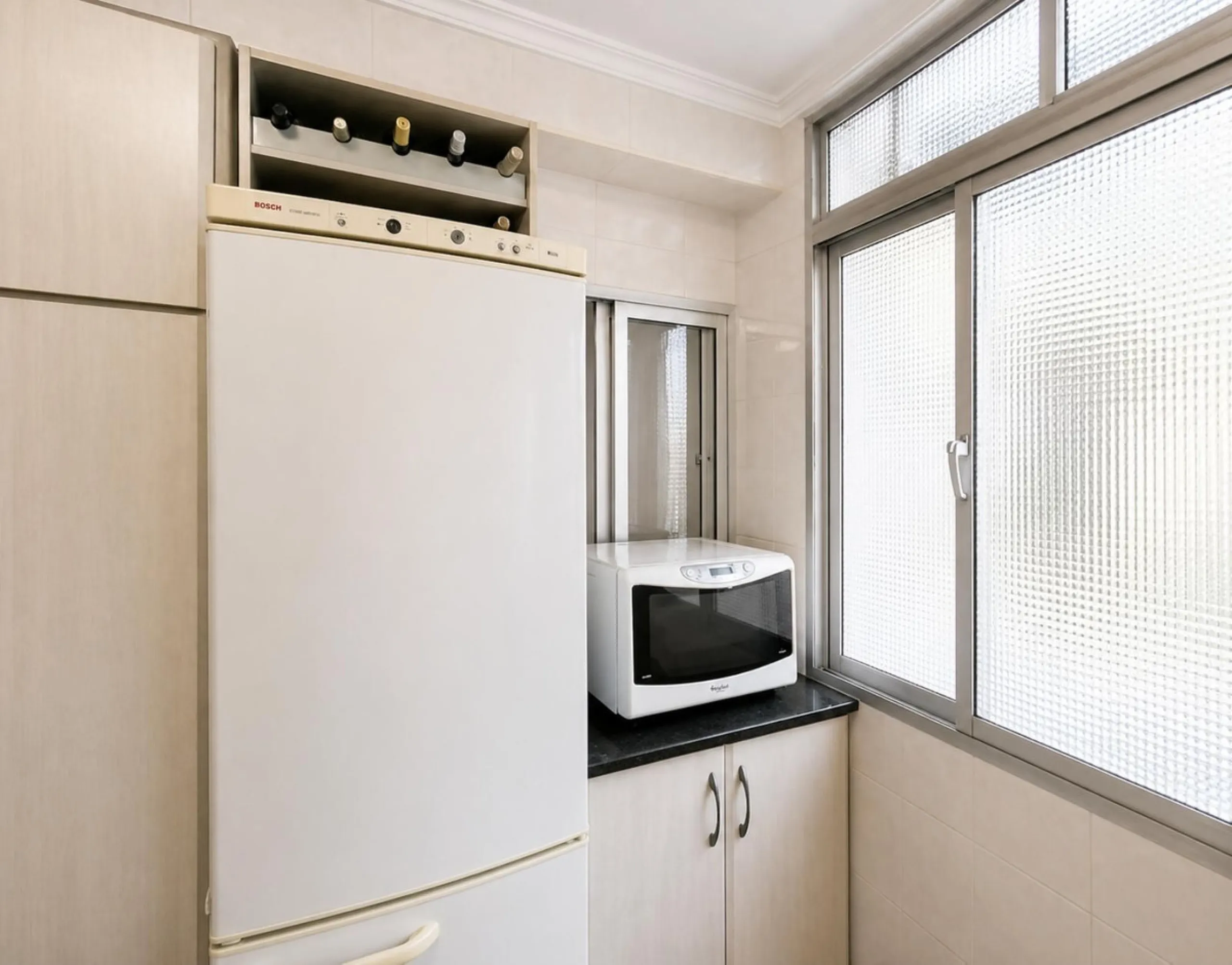 Apartment - Top Floor Apartment в продаже в Málaga, Málaga. В доме 3 спален и 1 ванных комнат. Площадь дома 73 м²