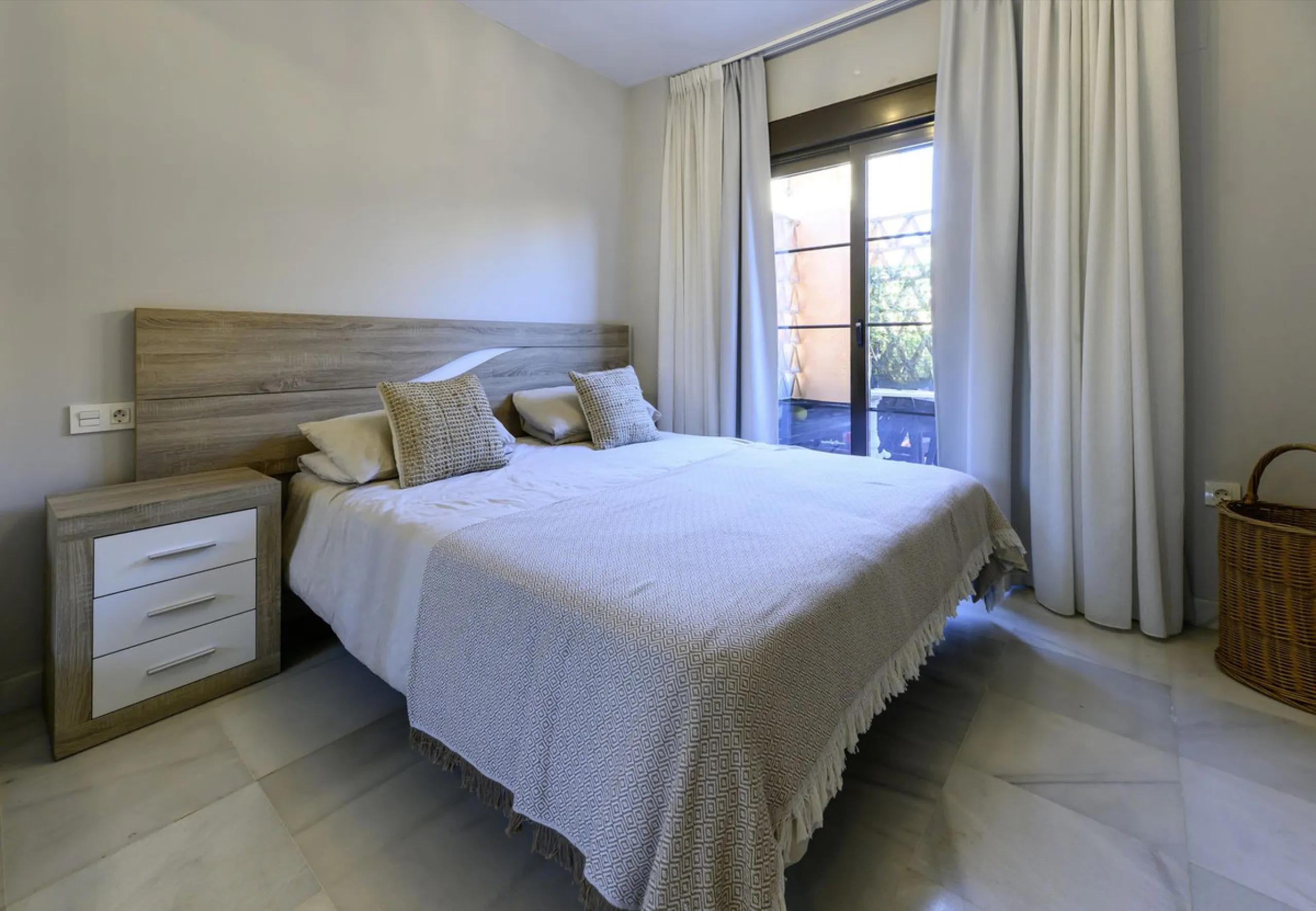 Großzügige 3-Zimmer-Erdgeschosswohnung in Hacienda del Sol