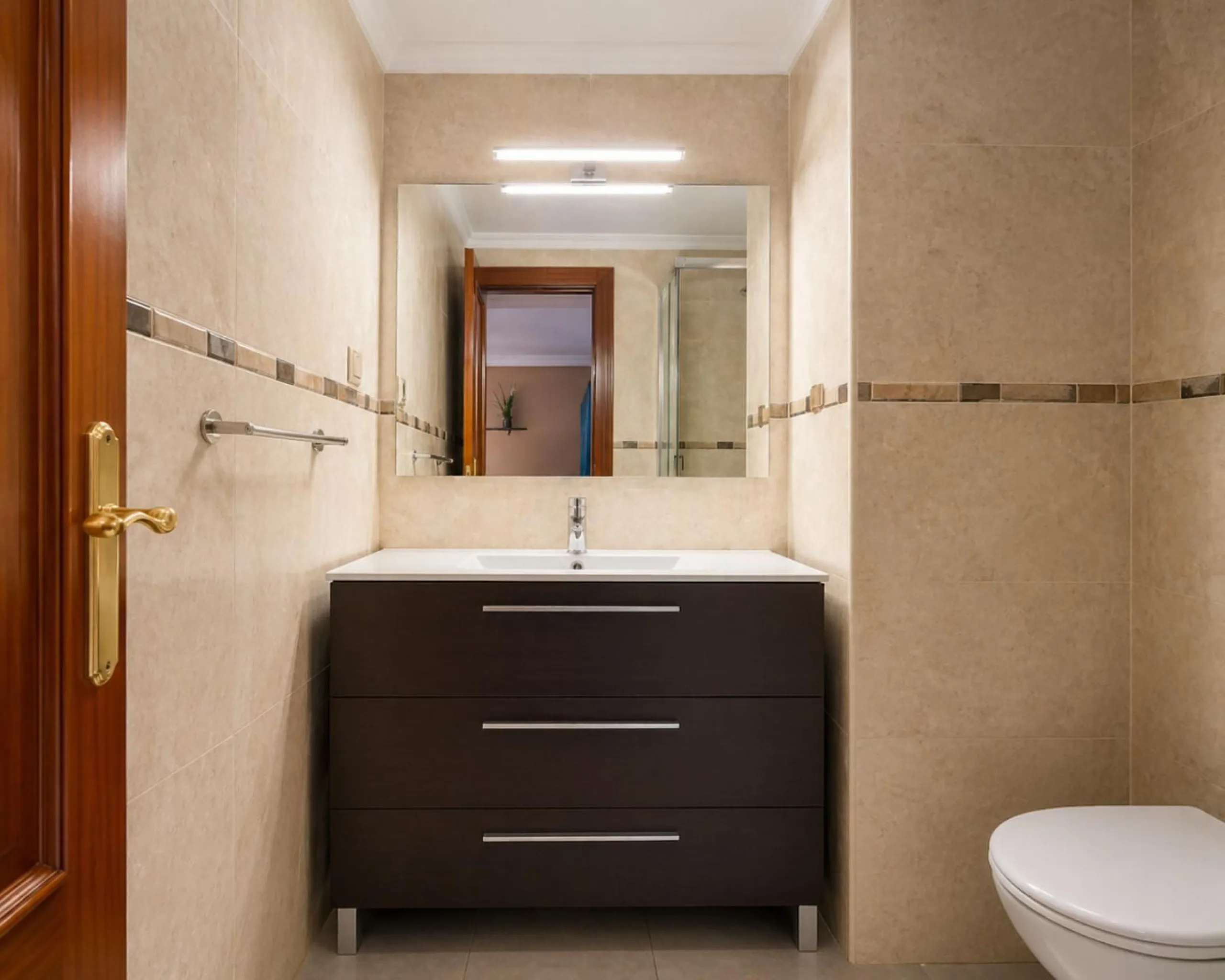 Apartment - Top Floor Apartment в продаже в Málaga, Málaga. В доме 3 спален и 1 ванных комнат. Площадь дома 73 м²