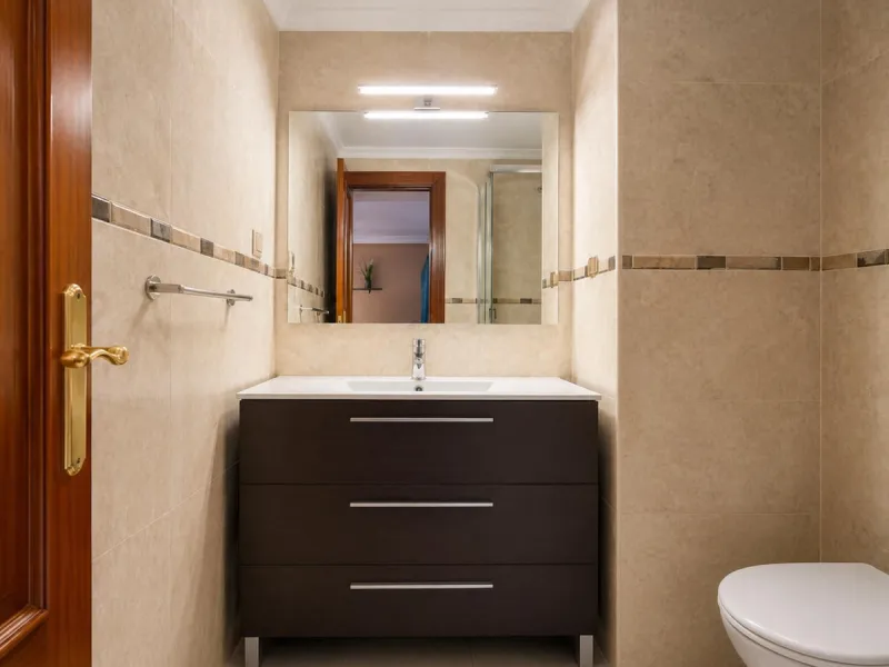 Apartment - Top Floor Apartment в продаже в Málaga, Málaga. В доме 3 спален и 1 ванных комнат. Площадь дома 73 м²