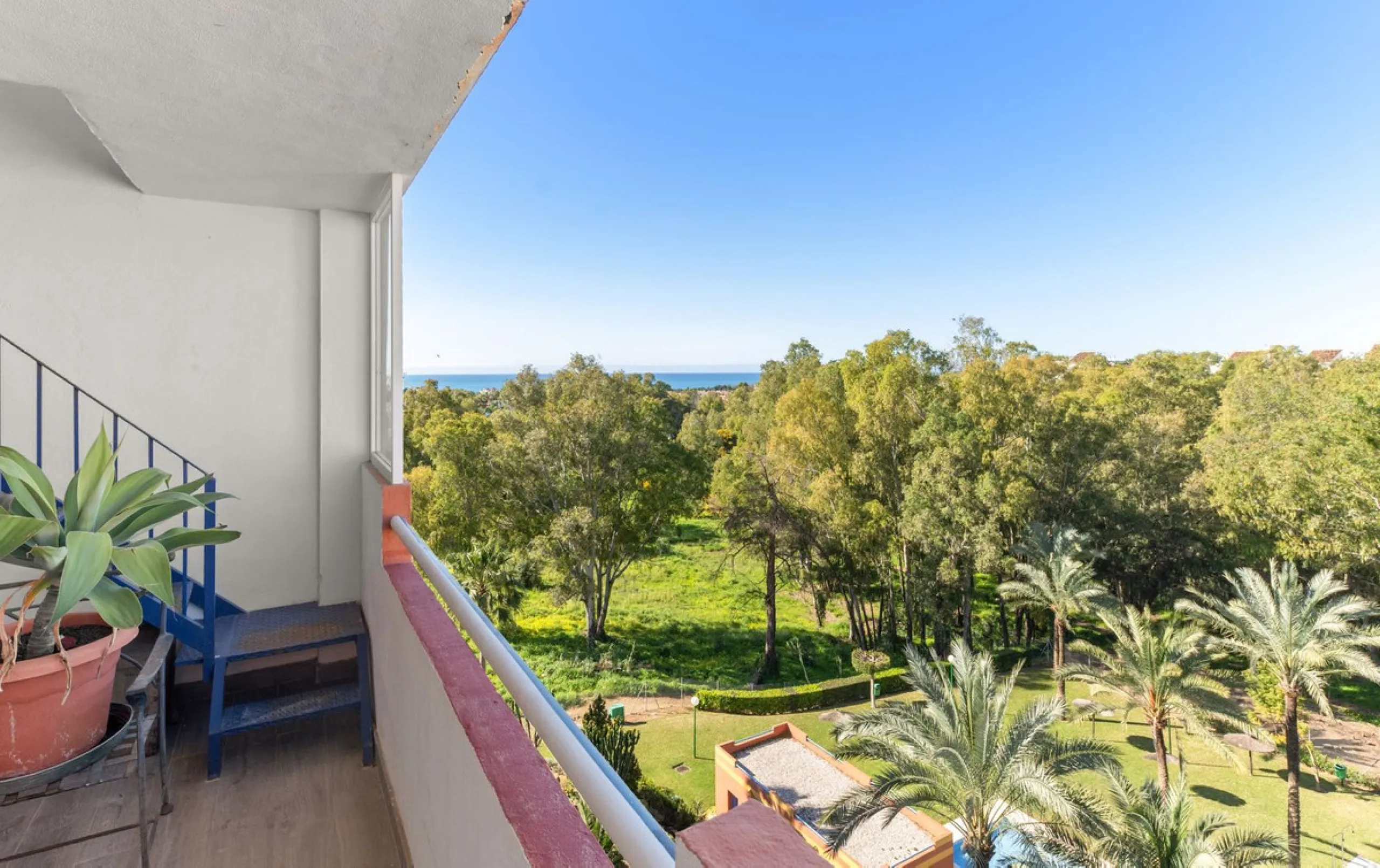 Panoramic Views and Mediterranean Lifestyle