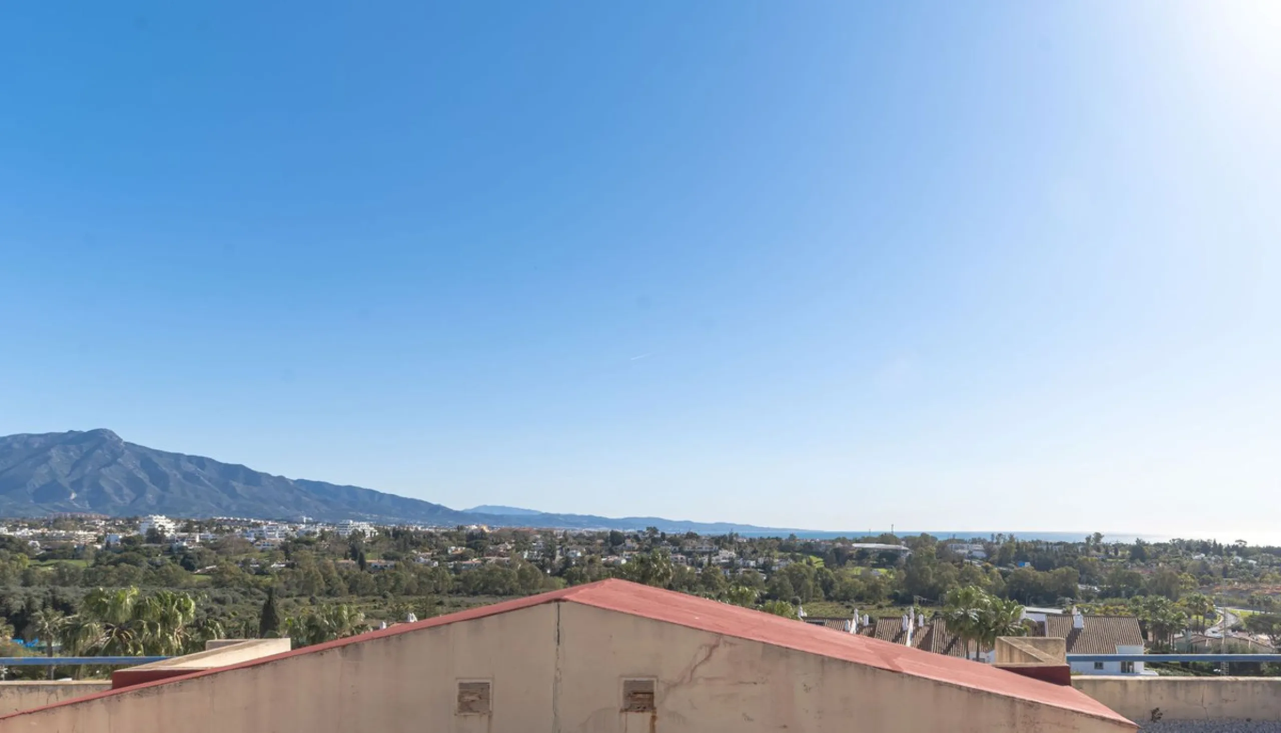 Panoramic Views and Mediterranean Lifestyle