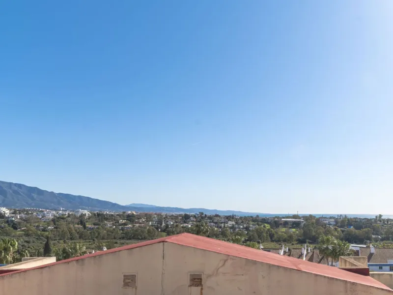 Panoramic Views and Mediterranean Lifestyle