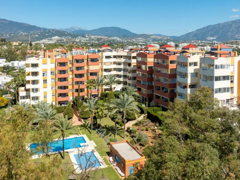 Panoramic Views and Mediterranean Lifestyle