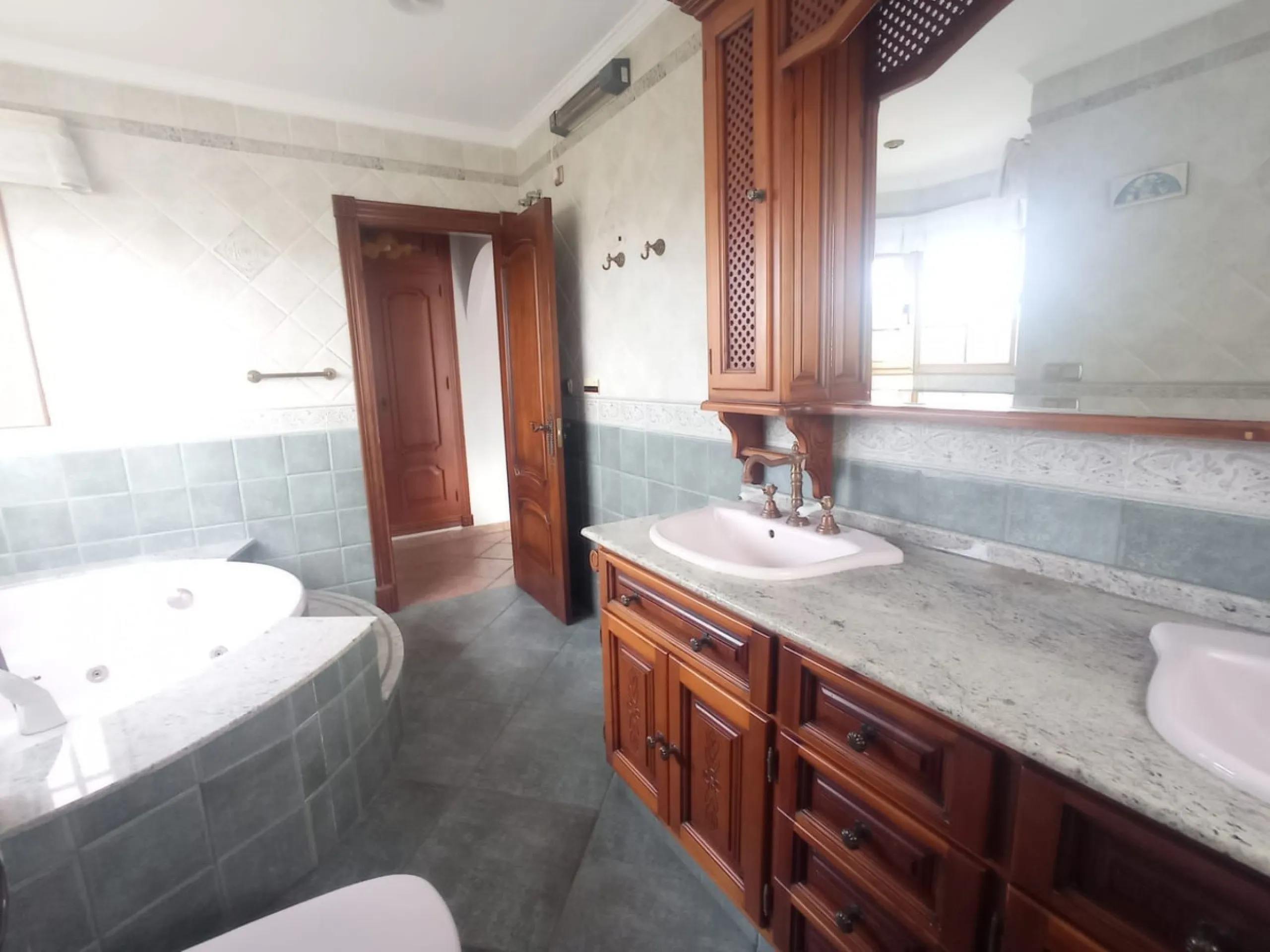INVESTEMENT RENOVATION PROJECT