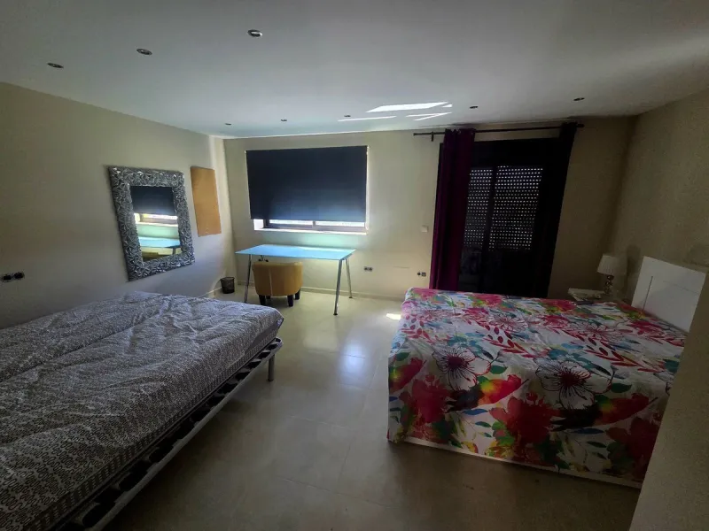 House - Semi-Detached House в продаже в Estepona, Málaga. В доме 3 спален и 4 ванных комнат. Площадь дома 300 м²