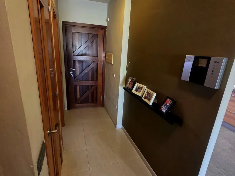 House - Semi-Detached House в продаже в Estepona, Málaga. В доме 3 спален и 4 ванных комнат. Площадь дома 300 м²