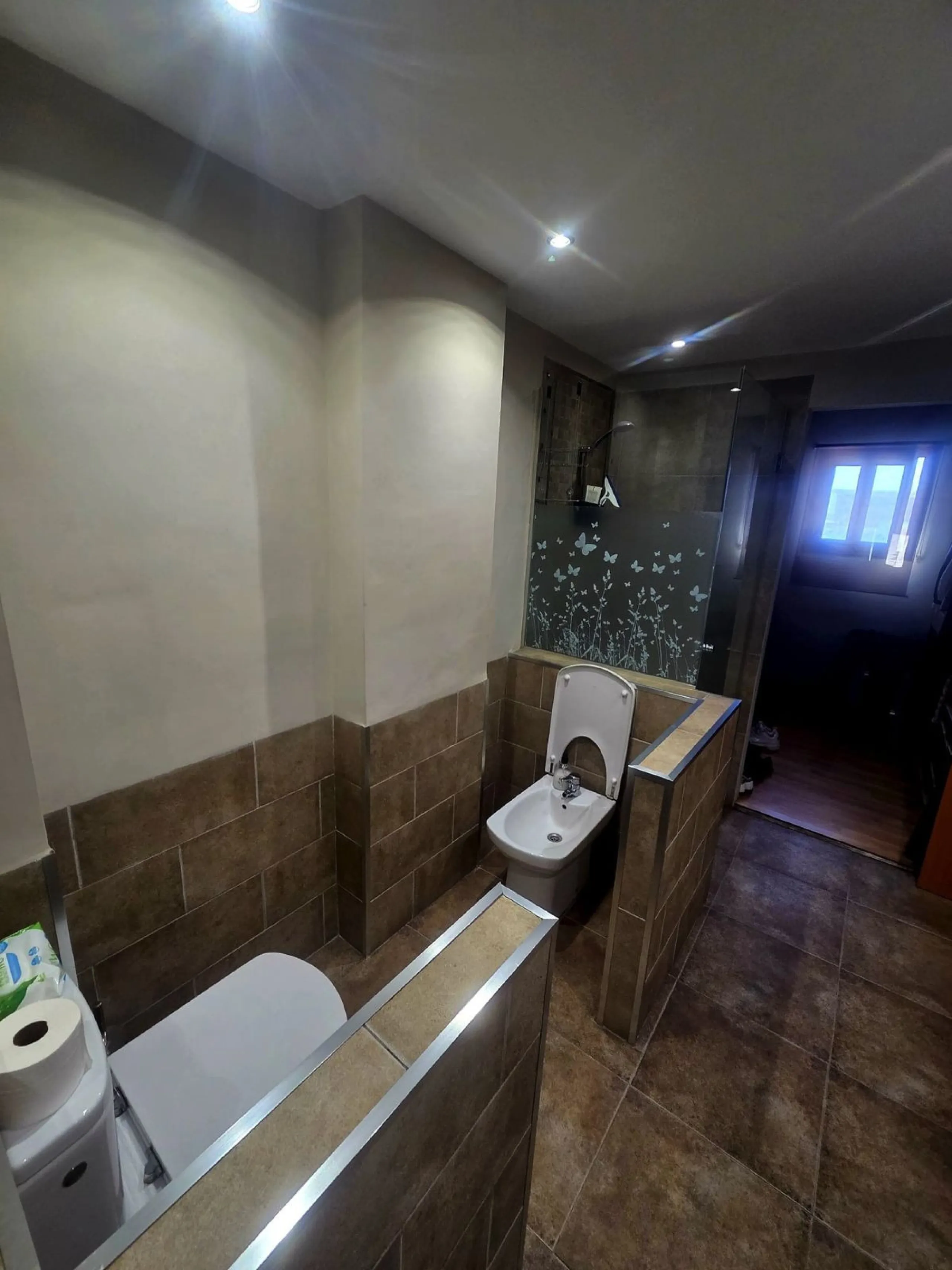 House - Semi-Detached House в продаже в Estepona, Málaga. В доме 3 спален и 4 ванных комнат. Площадь дома 300 м²