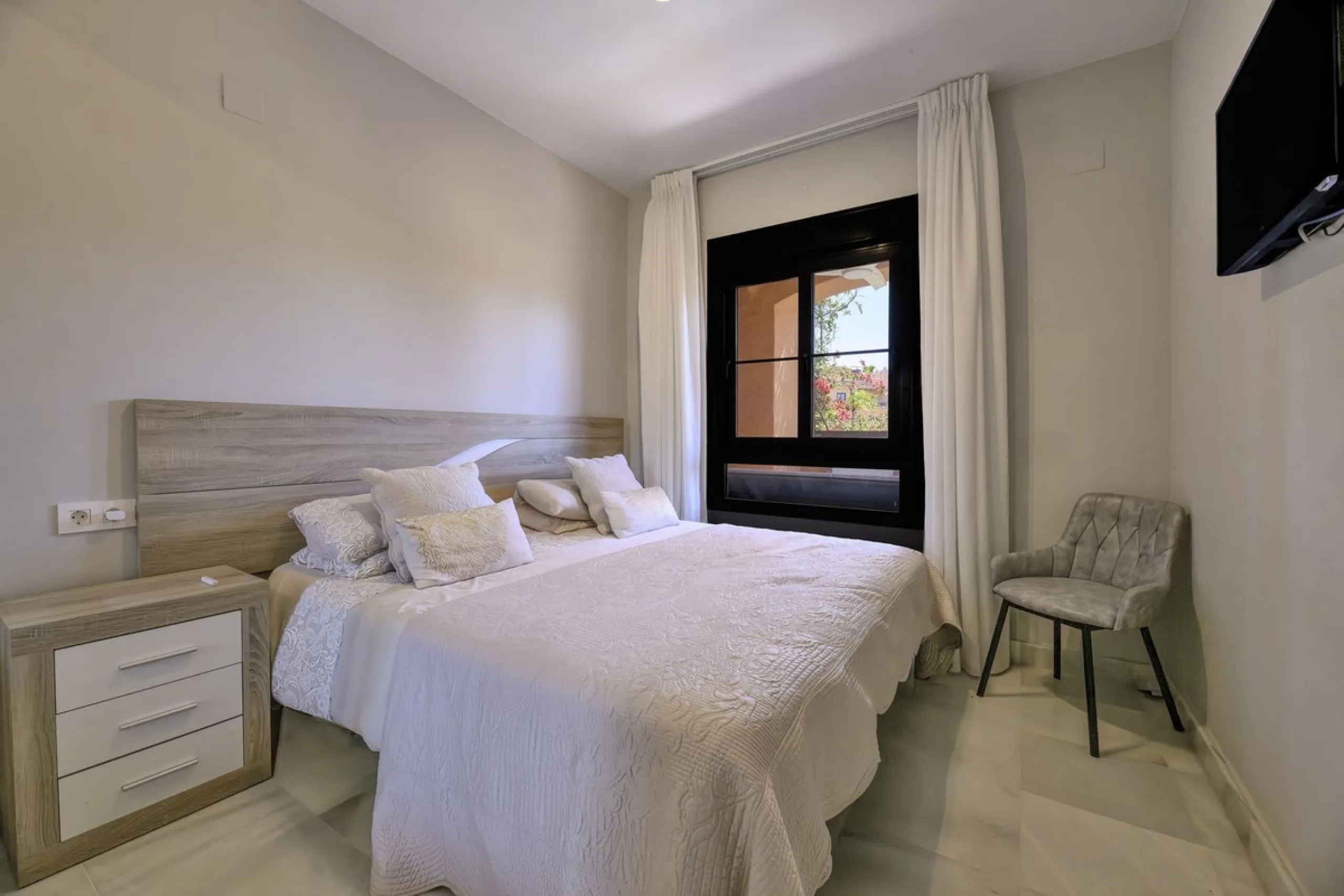 Großzügige 3-Zimmer-Erdgeschosswohnung in Hacienda del Sol