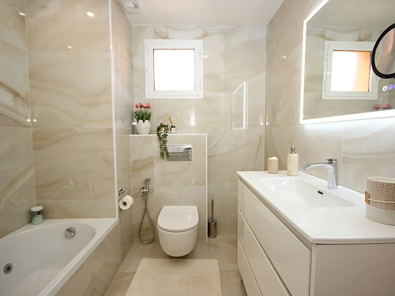 Refurbished Penthouse near Marbella with panoramic views and 24hr Security