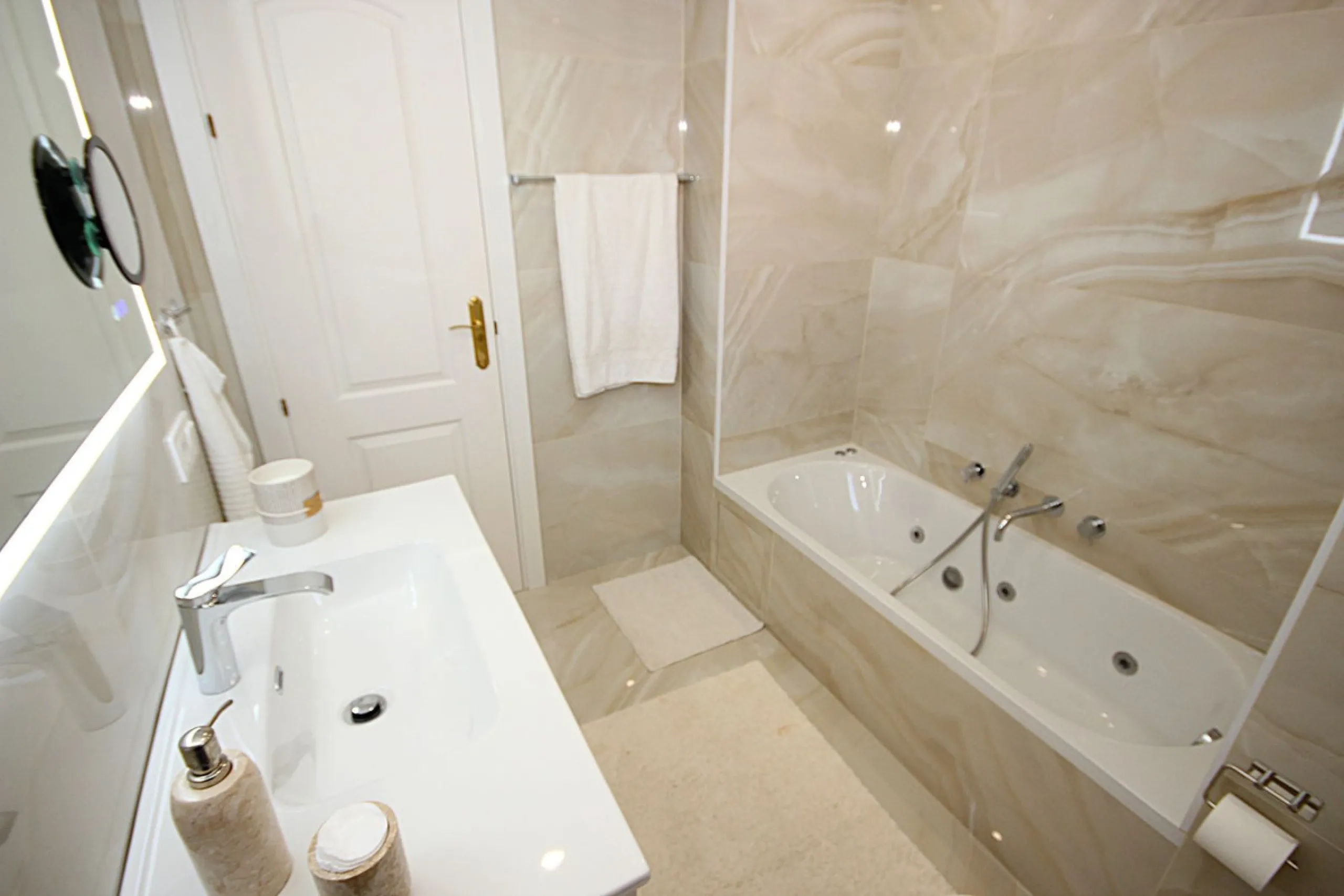 Refurbished Penthouse near Marbella with panoramic views and 24hr Security