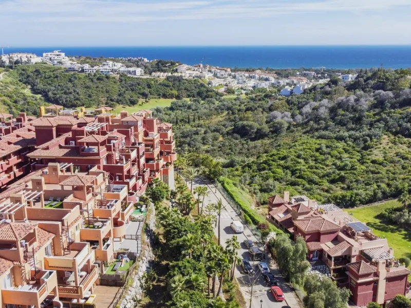Refurbished Penthouse near Marbella with panoramic views and 24hr Security