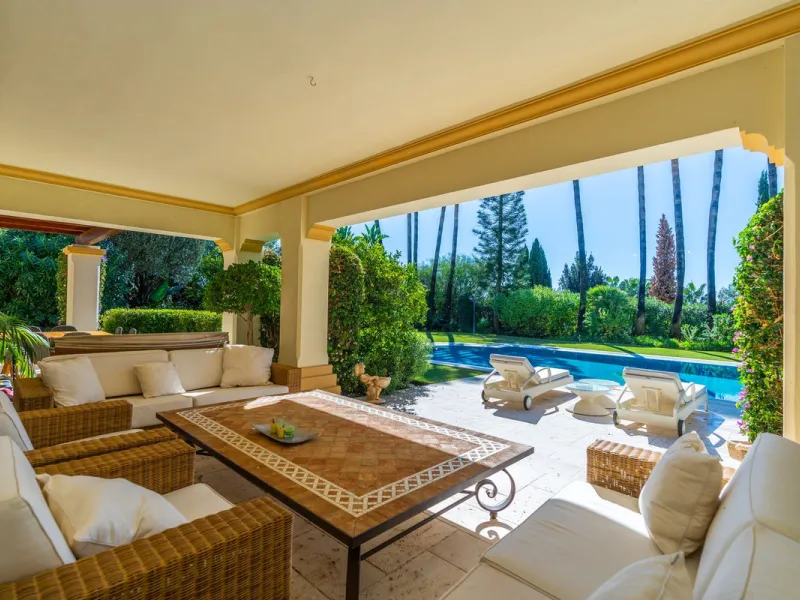 Situated on one of the most prestigious roads in Sierra Blanca, this magnificent villa embodies the essence of Marbella luxury living. Set on an expansive plot of almost 2,000 m², the property enjoys total privacy, lush gardens, and breathtaking sea views