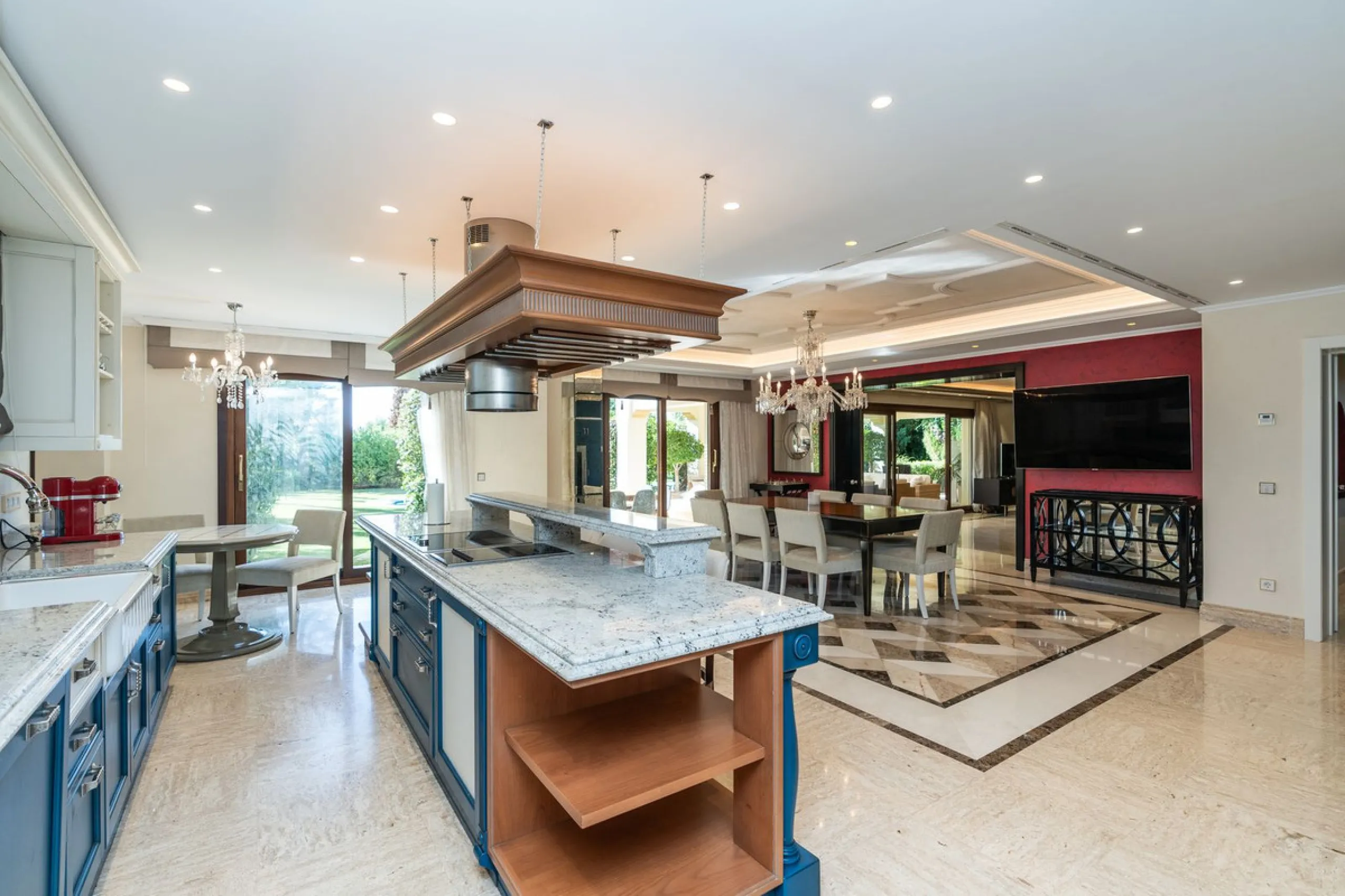Situated on one of the most prestigious roads in Sierra Blanca, this magnificent villa embodies the essence of Marbella luxury living. Set on an expansive plot of almost 2,000 m², the property enjoys total privacy, lush gardens, and breathtaking sea views