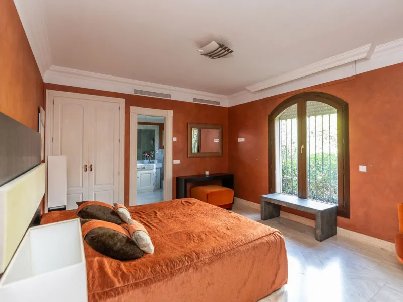 Situated on one of the most prestigious roads in Sierra Blanca, this magnificent villa embodies the essence of Marbella luxury living. Set on an expansive plot of almost 2,000 m², the property enjoys total privacy, lush gardens, and breathtaking sea views