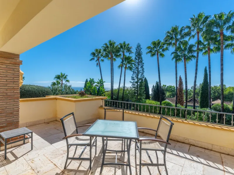 Situated on one of the most prestigious roads in Sierra Blanca, this magnificent villa embodies the essence of Marbella luxury living. Set on an expansive plot of almost 2,000 m², the property enjoys total privacy, lush gardens, and breathtaking sea views