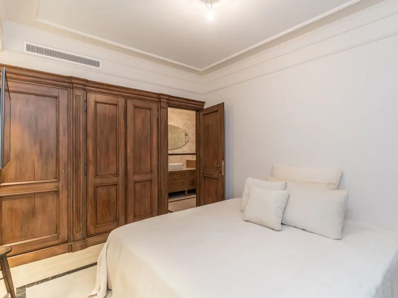 Situated on one of the most prestigious roads in Sierra Blanca, this magnificent villa embodies the essence of Marbella luxury living. Set on an expansive plot of almost 2,000 m², the property enjoys total privacy, lush gardens, and breathtaking sea views