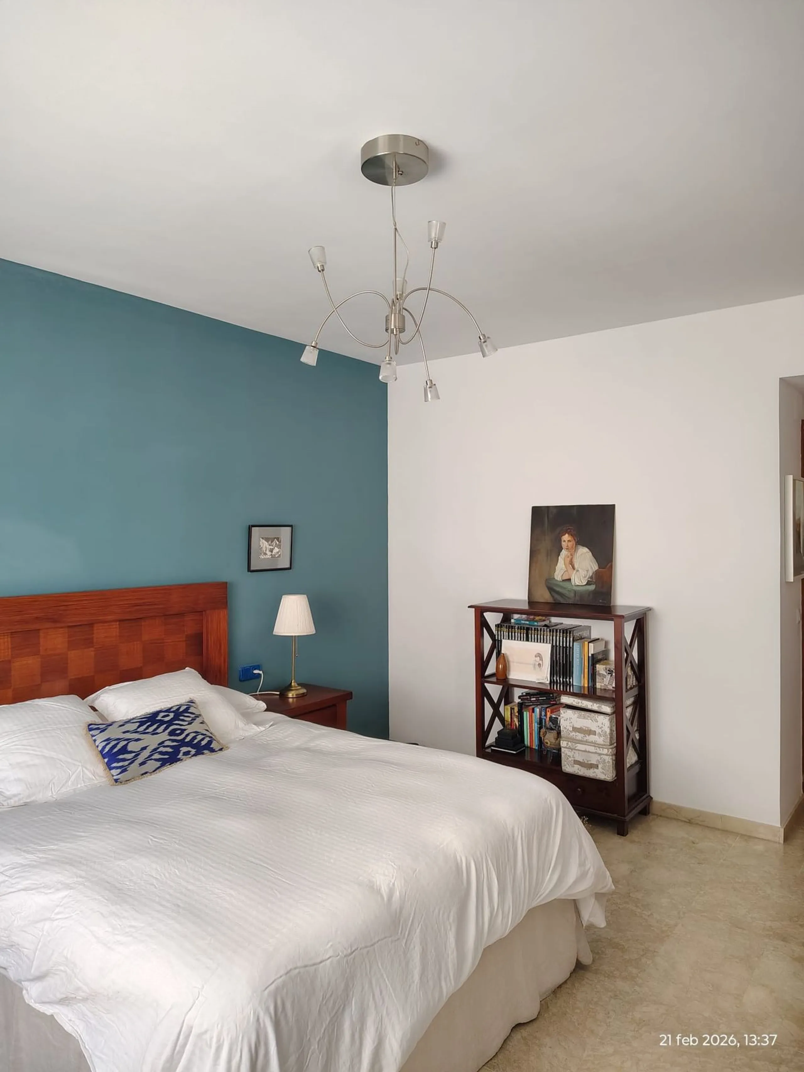 Beachfront 2-Bedroom Apartment with Sea Views & Direct Beach Access