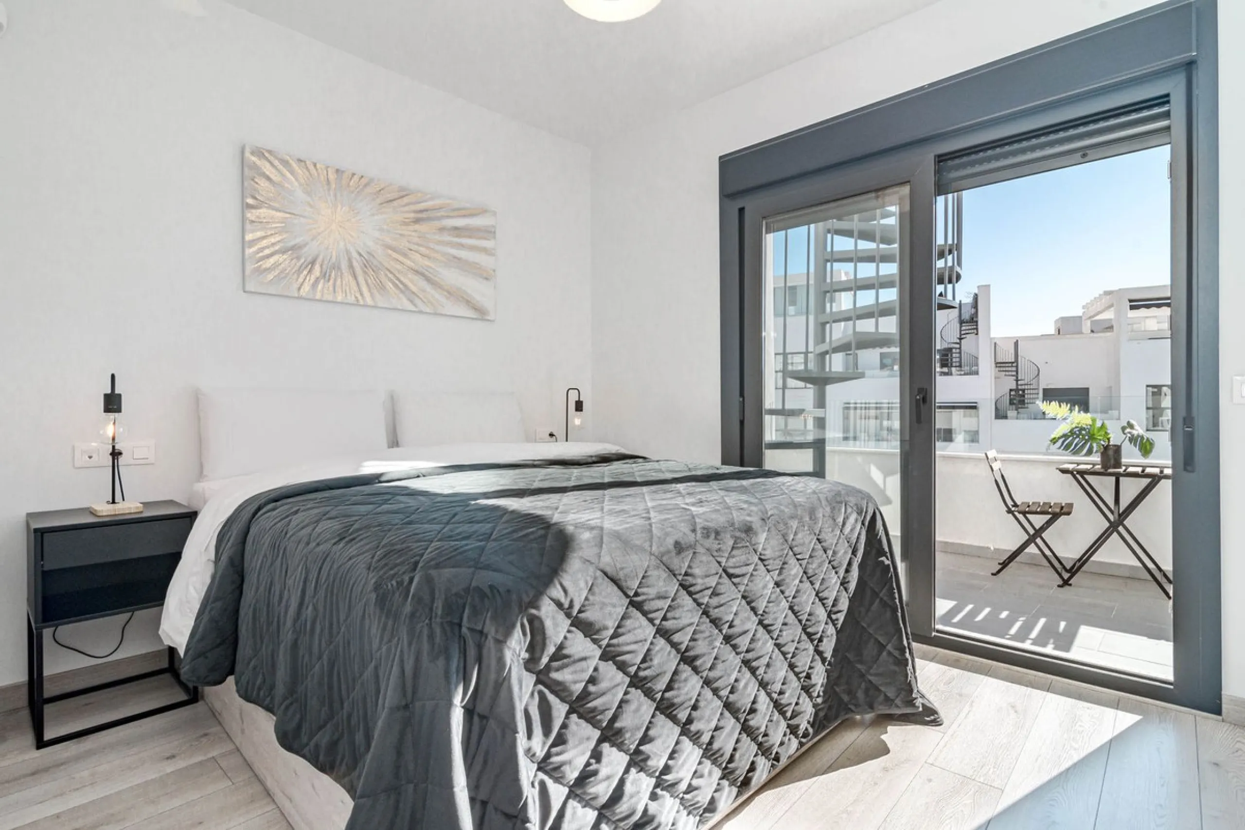Apartment - Penthouse в продаже в Estepona, Málaga. В доме 2 спален и 2 ванных комнат. Площадь дома 88 м²