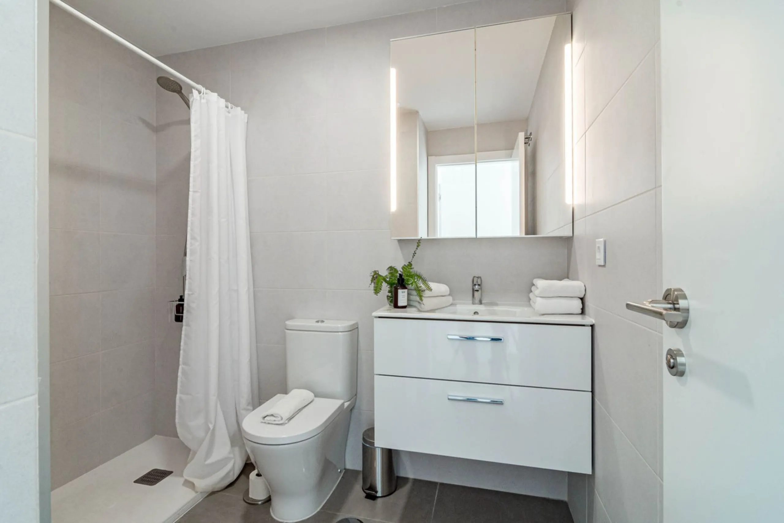 Apartment - Penthouse в продаже в Estepona, Málaga. В доме 2 спален и 2 ванных комнат. Площадь дома 88 м²