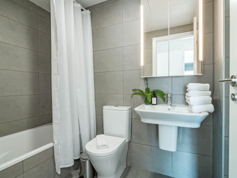 Apartment - Penthouse в продаже в Estepona, Málaga. В доме 2 спален и 2 ванных комнат. Площадь дома 88 м²
