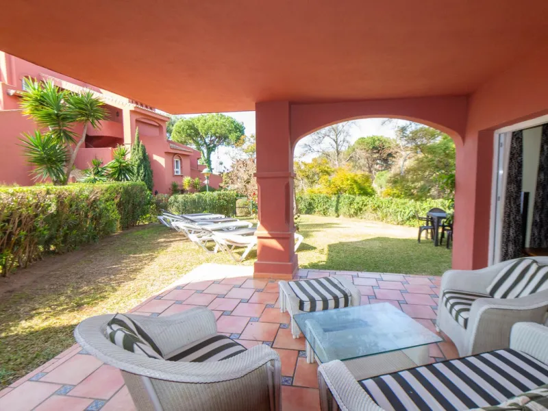 Apartment - Ground Floor Apartment в продаже в Marbella, Málaga. В доме 3 спален и 2 ванных комнат. Площадь дома 145 м²