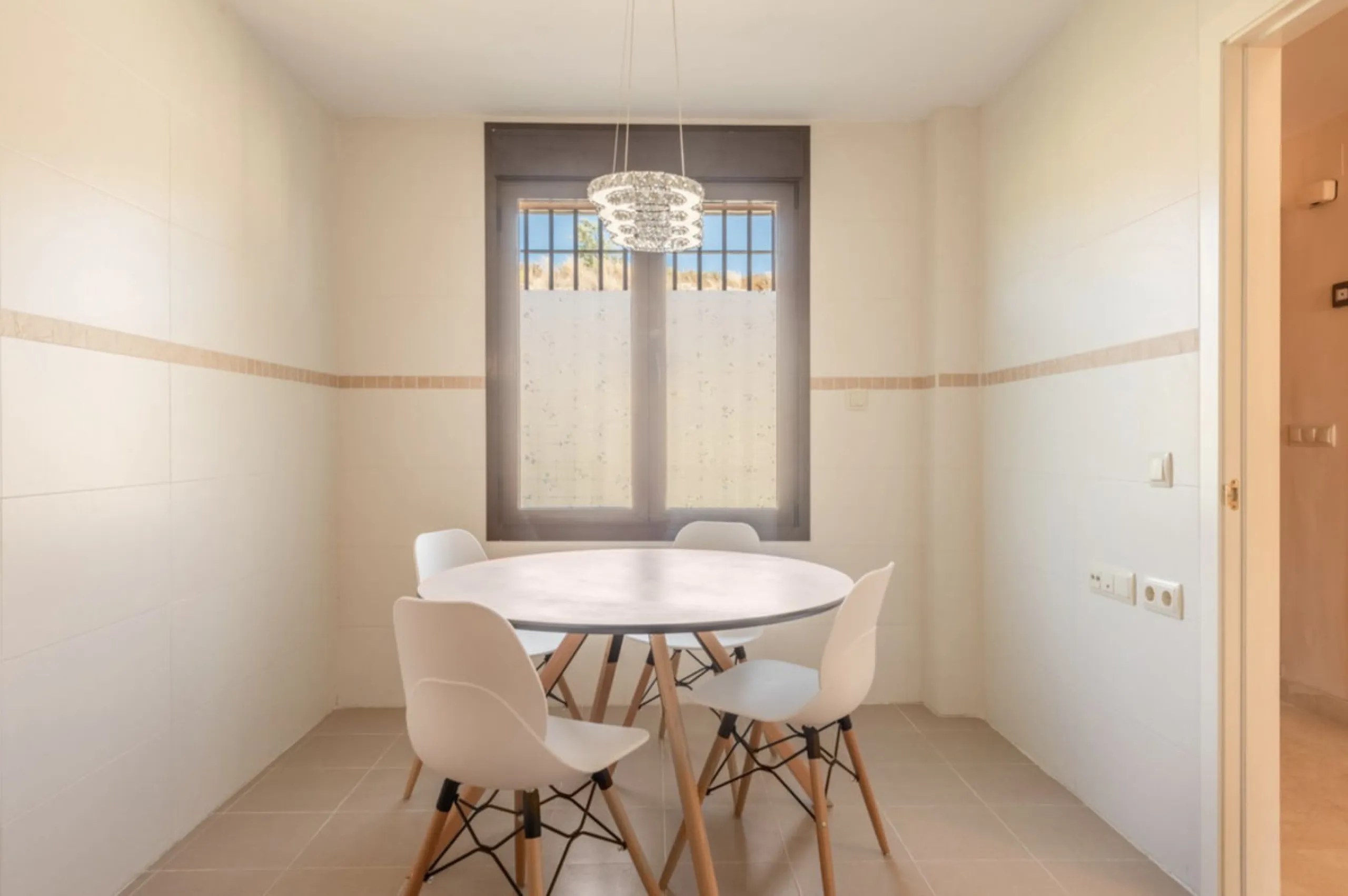 Immaculate Three-Bedroom Townhouse with Sea Views | Estepona