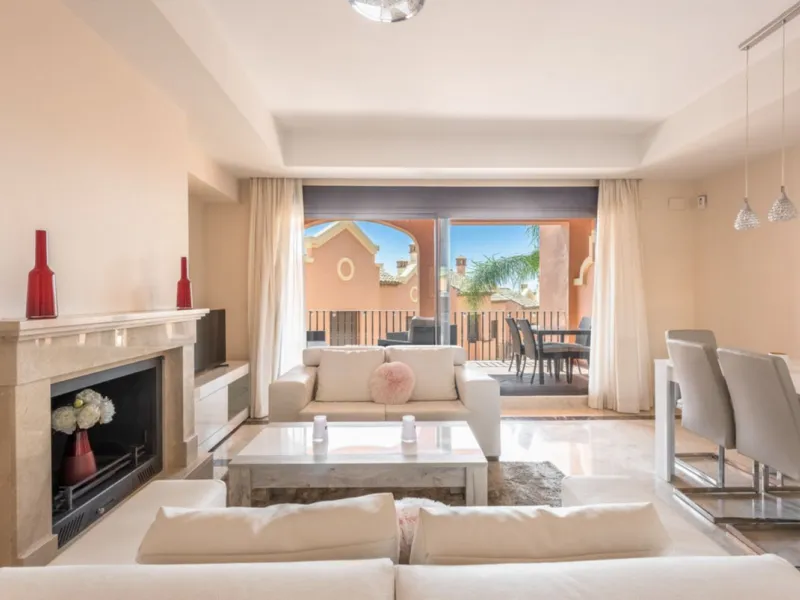 Immaculate Three-Bedroom Townhouse with Sea Views | Estepona