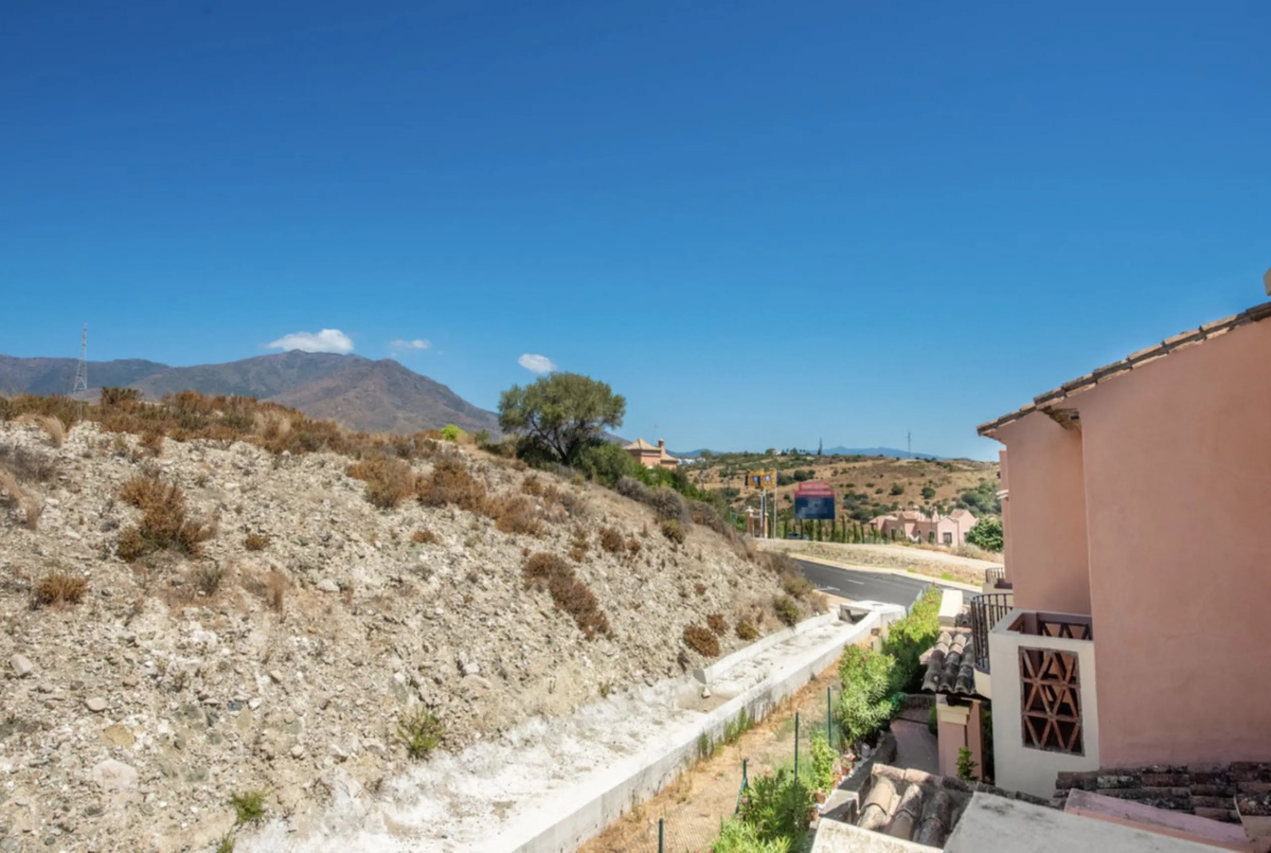 Immaculate Three-Bedroom Townhouse with Sea Views | Estepona