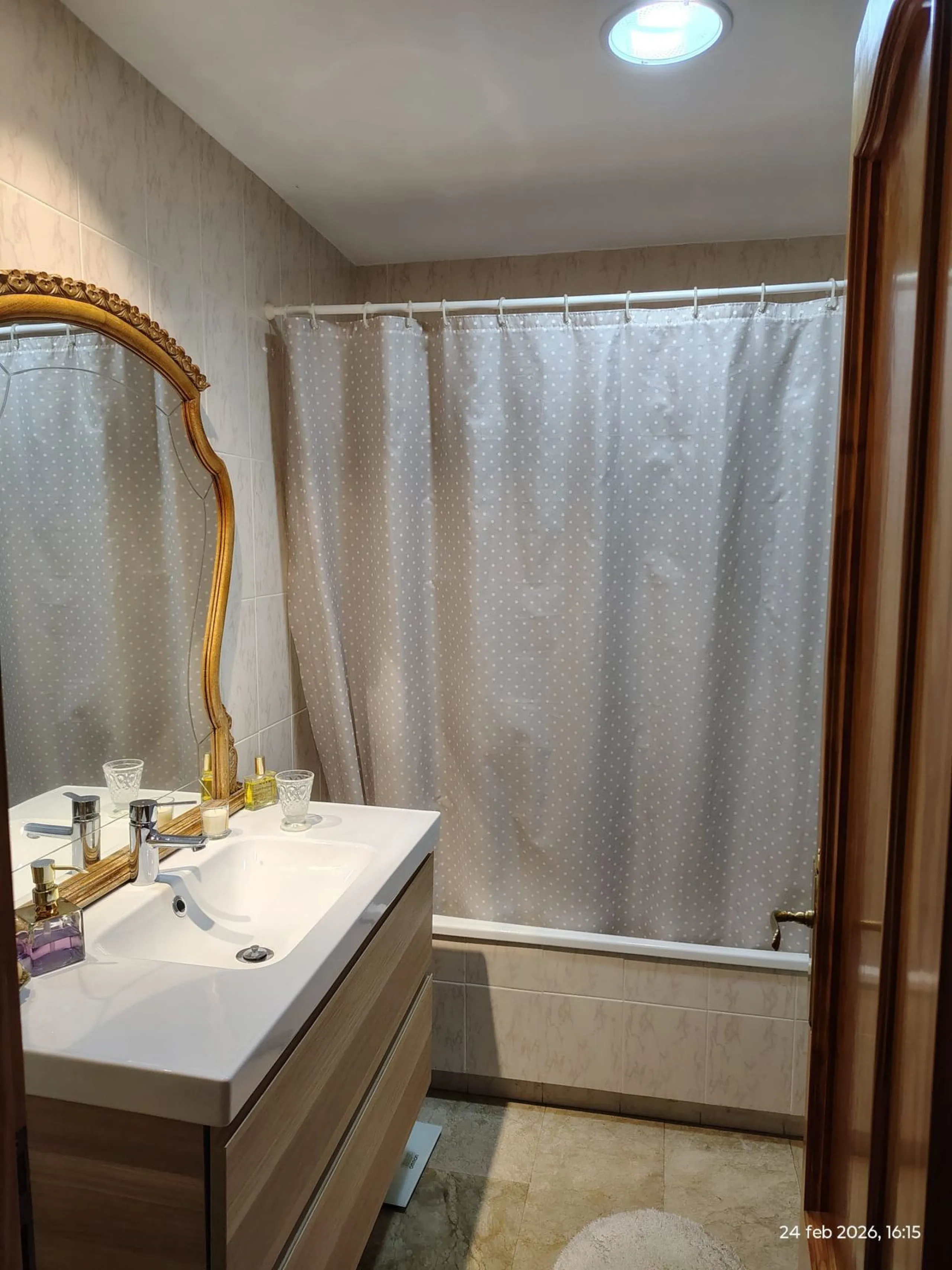 Beachfront 2-Bedroom Apartment with Sea Views & Direct Beach Access