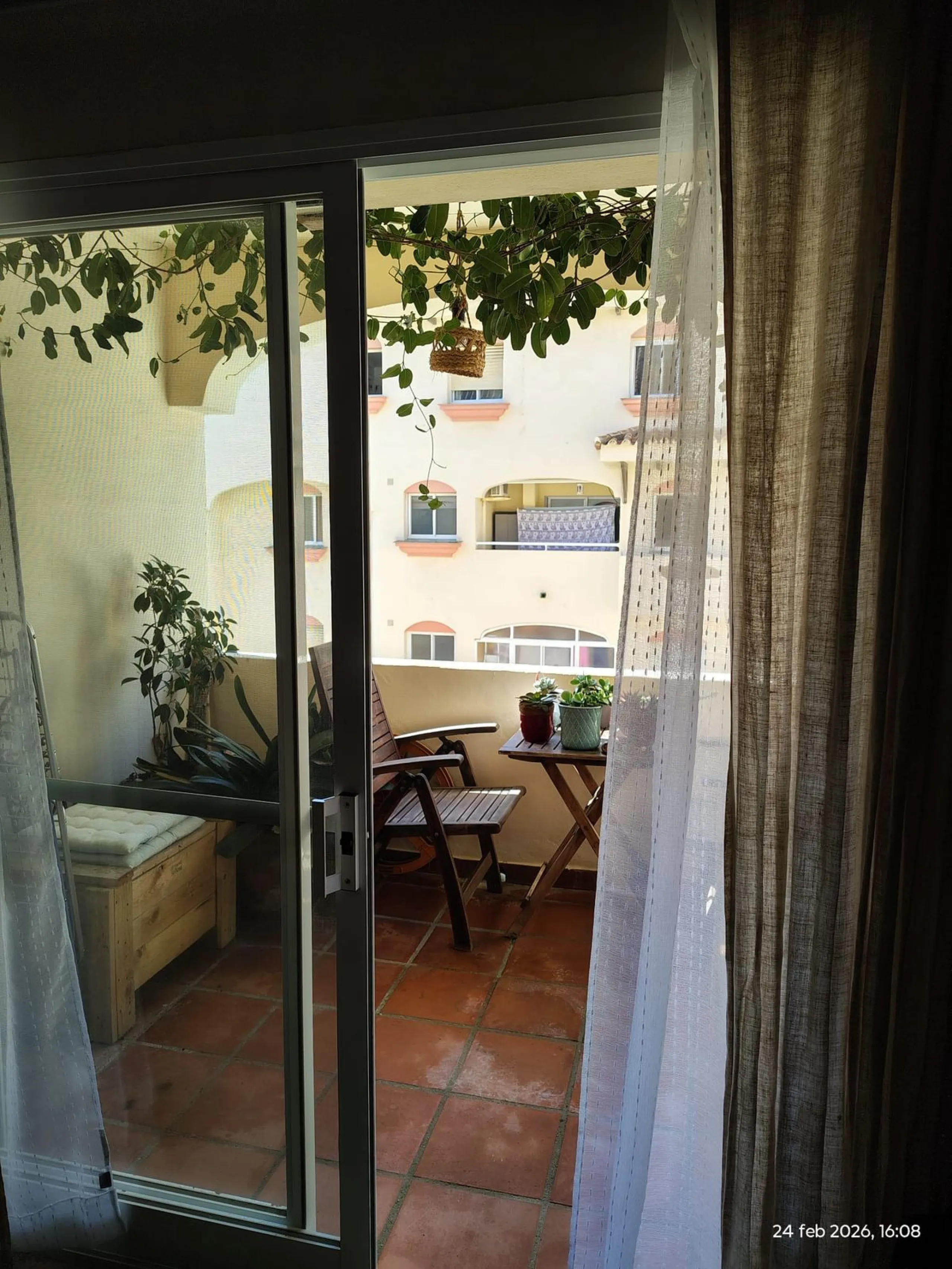 Beachfront 2-Bedroom Apartment with Sea Views & Direct Beach Access