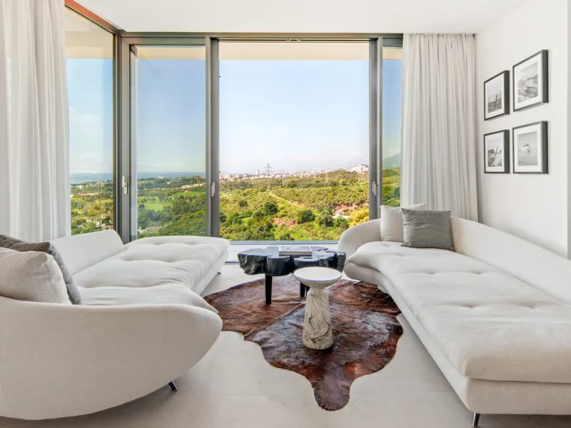 Set on a south-facing plot of over 1,000 m², this newly built villa delivers sweeping views of the Mediterranean Sea and surrounding mountains. Developed by Sands Villas and designed by Gonzalez Jacobson, the property combines sharp modern architecture wi