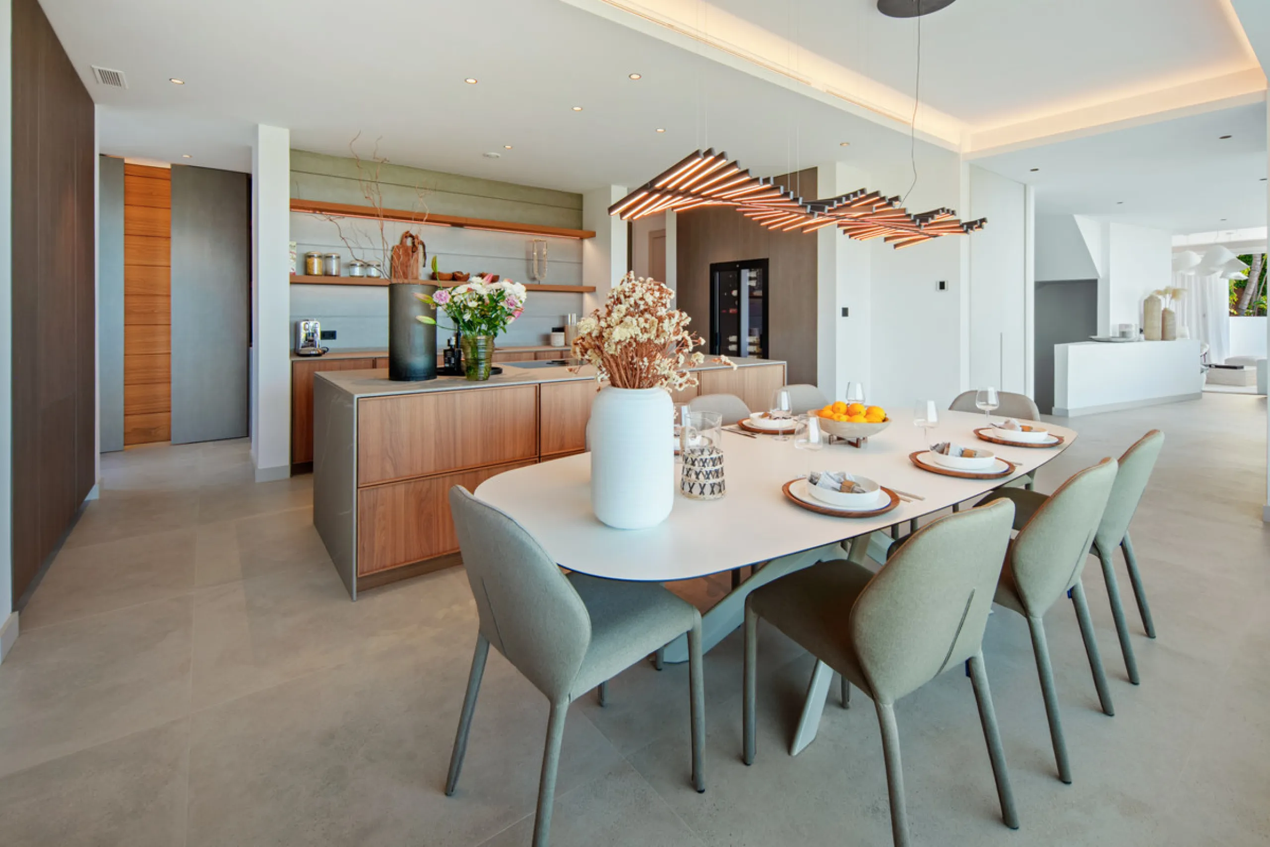 Set on a south-facing plot of over 1,000 m², this newly built villa delivers sweeping views of the Mediterranean Sea and surrounding mountains. Developed by Sands Villas and designed by Gonzalez Jacobson, the property combines sharp modern architecture wi