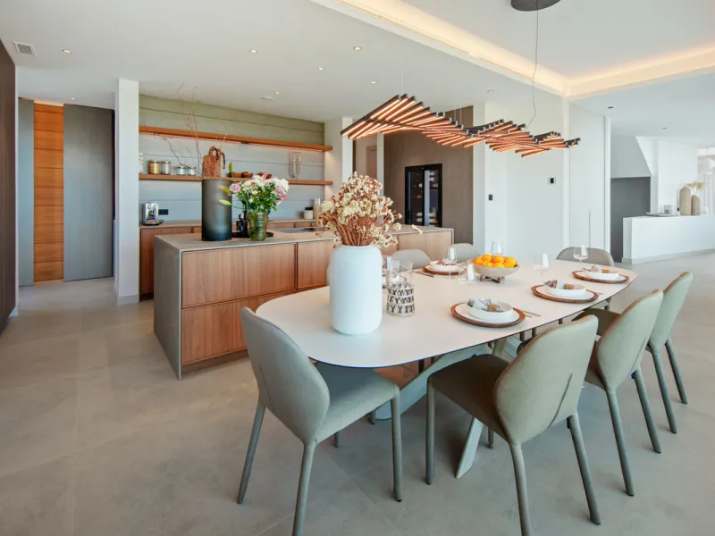 Set on a south-facing plot of over 1,000 m², this newly built villa delivers sweeping views of the Mediterranean Sea and surrounding mountains. Developed by Sands Villas and designed by Gonzalez Jacobson, the property combines sharp modern architecture wi