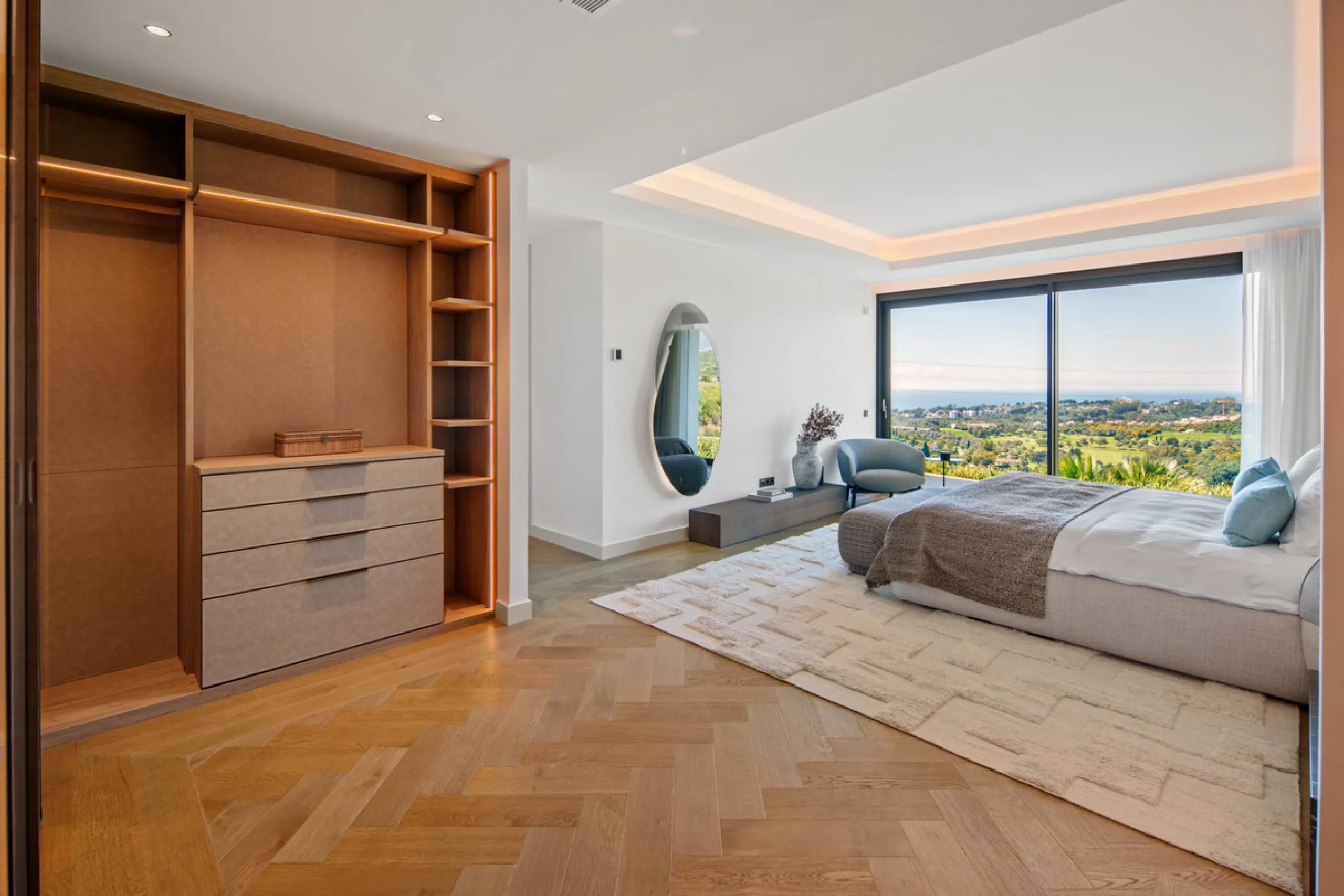 Set on a south-facing plot of over 1,000 m², this newly built villa delivers sweeping views of the Mediterranean Sea and surrounding mountains. Developed by Sands Villas and designed by Gonzalez Jacobson, the property combines sharp modern architecture wi