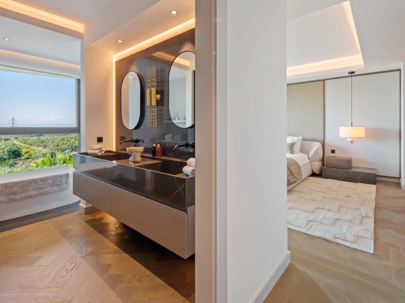 Set on a south-facing plot of over 1,000 m², this newly built villa delivers sweeping views of the Mediterranean Sea and surrounding mountains. Developed by Sands Villas and designed by Gonzalez Jacobson, the property combines sharp modern architecture wi