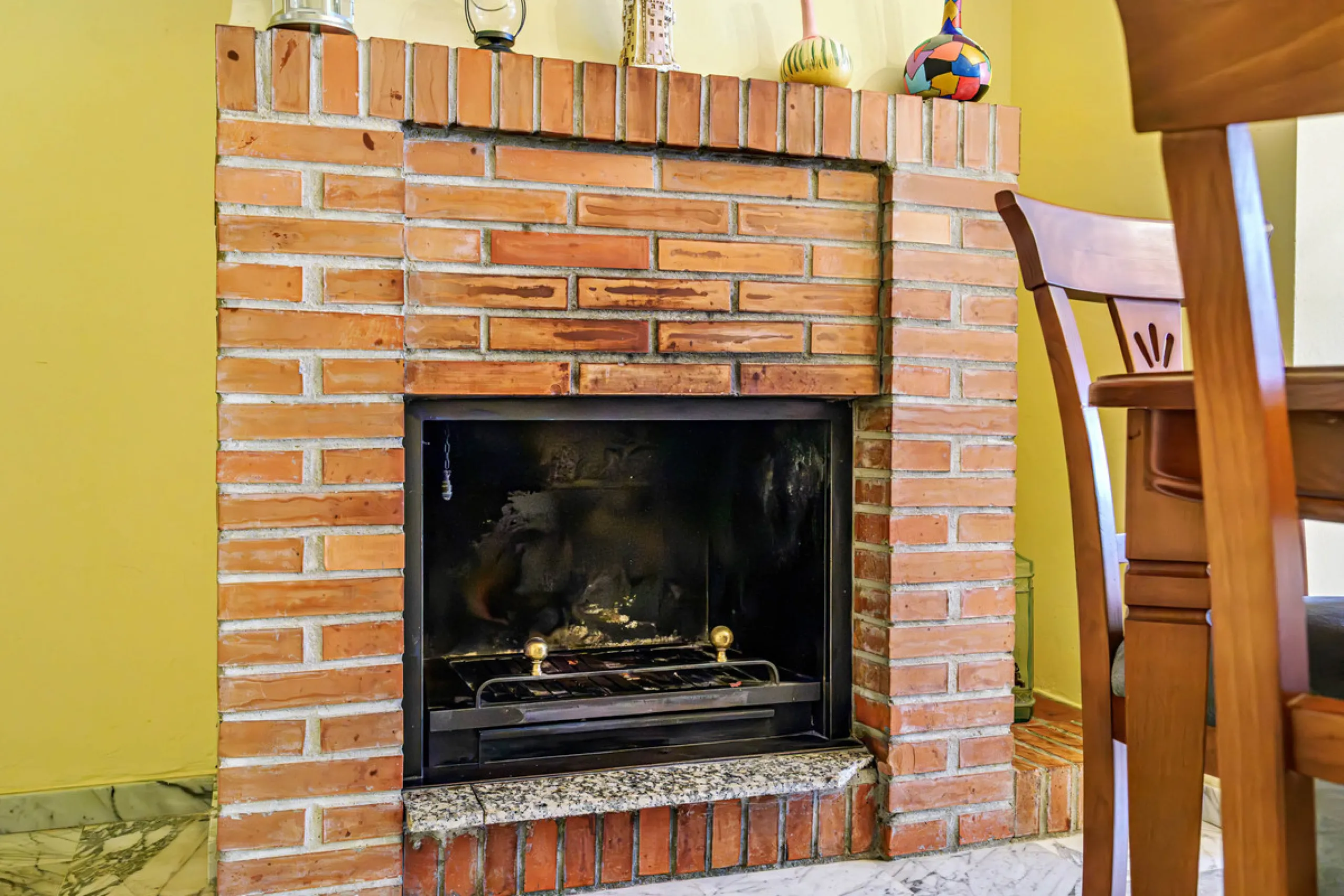 House - Detached Villa в продаже в Ciudad Jardín, Málaga. В доме 3 спален и 2 ванных комнат. Площадь дома 336 м². Площадь участка 533 м²
