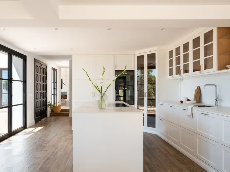 House - Finca - Cortijo в продаже в Casares, Málaga. В доме 5 спален и 5 ванных комнат. Площадь дома 280 м². Площадь участка 4044 м²