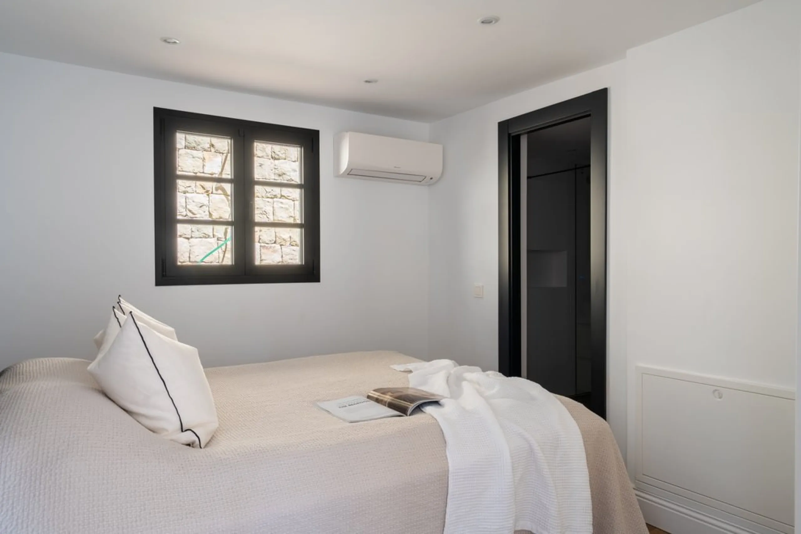 House - Finca - Cortijo в продаже в Casares, Málaga. В доме 5 спален и 5 ванных комнат. Площадь дома 280 м². Площадь участка 4044 м²