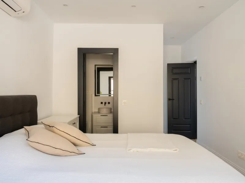 House - Finca - Cortijo в продаже в Casares, Málaga. В доме 5 спален и 5 ванных комнат. Площадь дома 280 м². Площадь участка 4044 м²
