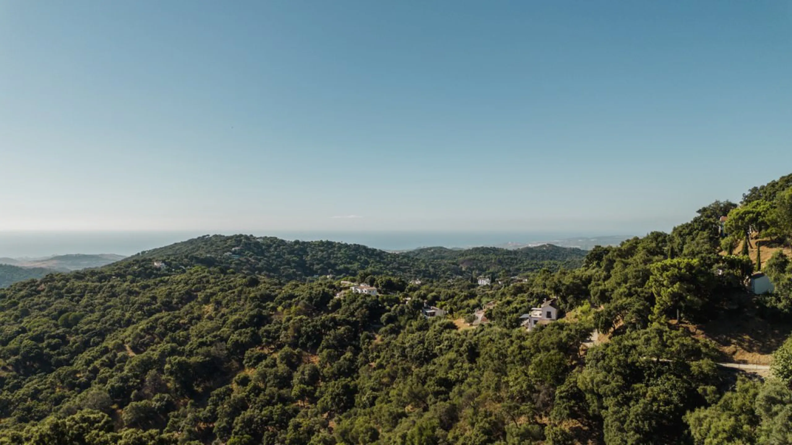 House - Finca - Cortijo в продаже в Casares, Málaga. В доме 5 спален и 5 ванных комнат. Площадь дома 280 м². Площадь участка 4044 м²