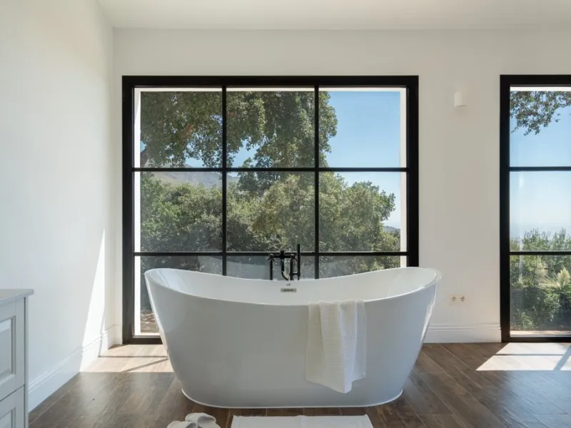House - Finca - Cortijo в продаже в Casares, Málaga. В доме 5 спален и 5 ванных комнат. Площадь дома 280 м². Площадь участка 4044 м²