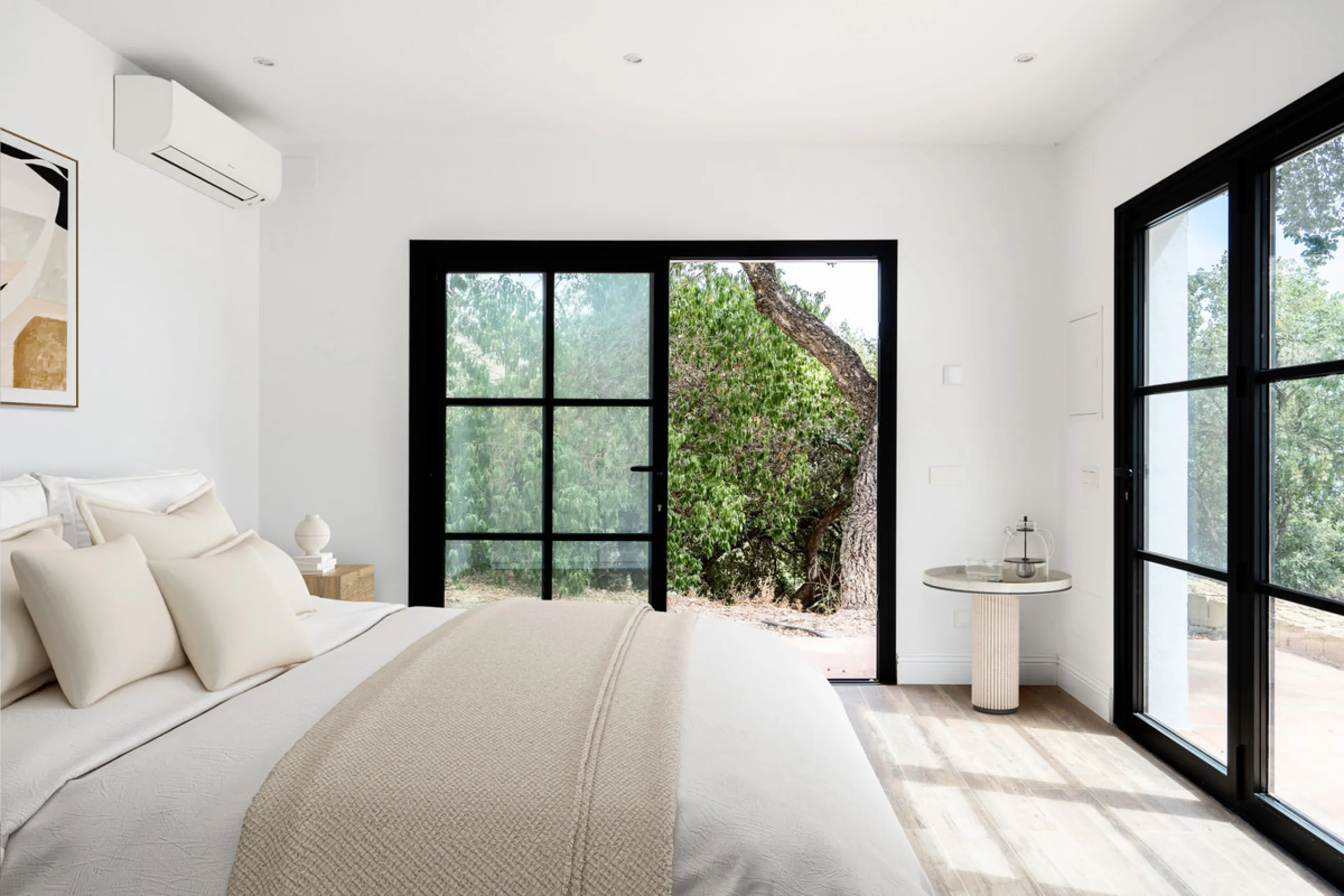 House - Finca - Cortijo в продаже в Casares, Málaga. В доме 5 спален и 5 ванных комнат. Площадь дома 280 м². Площадь участка 4044 м²