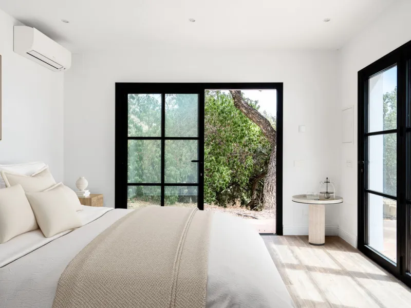 House - Finca - Cortijo в продаже в Casares, Málaga. В доме 5 спален и 5 ванных комнат. Площадь дома 280 м². Площадь участка 4044 м²