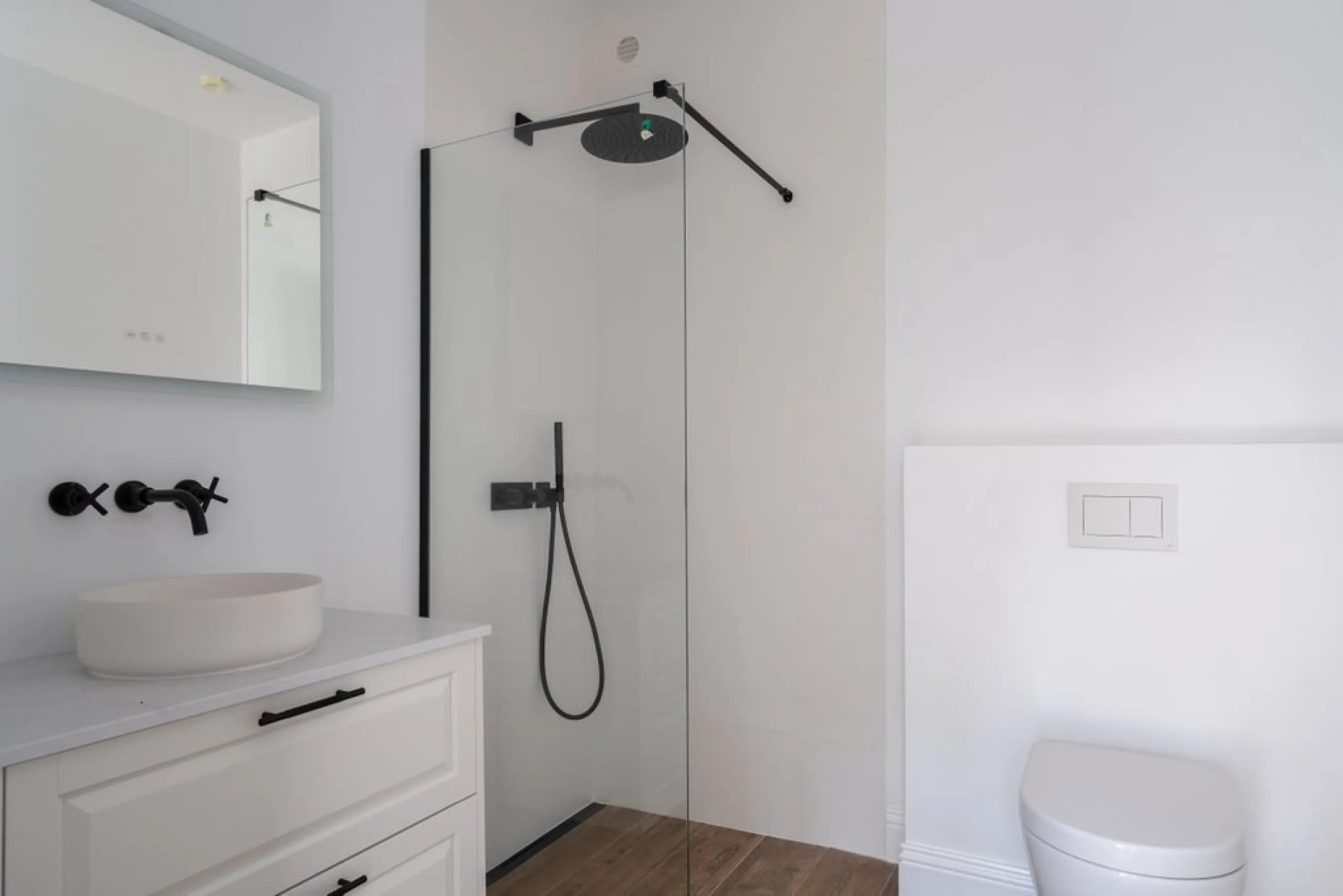 House - Finca - Cortijo в продаже в Casares, Málaga. В доме 5 спален и 5 ванных комнат. Площадь дома 280 м². Площадь участка 4044 м²