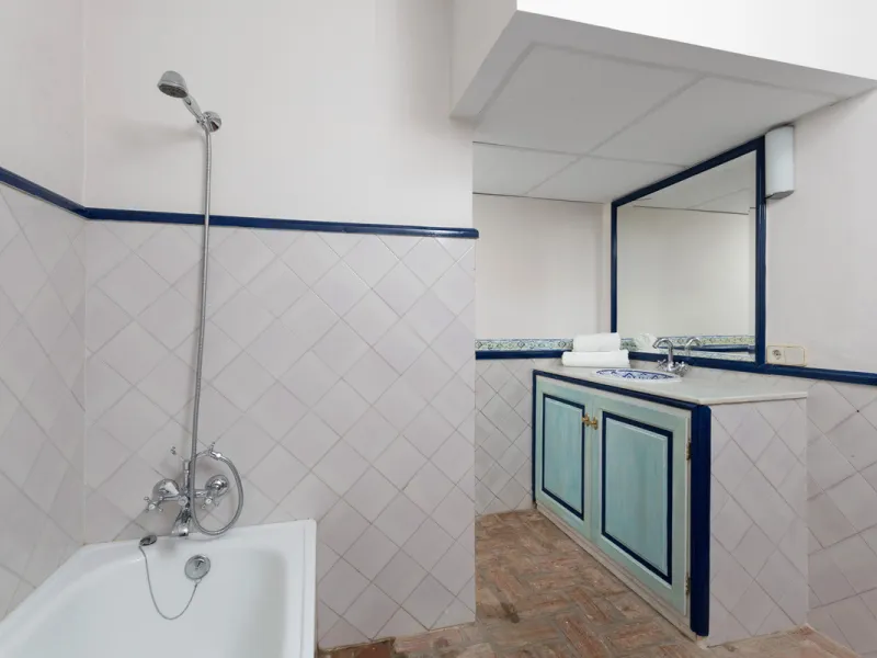 House - Detached Villa в продаже в Benahavís, Málaga. В доме 12 спален и 10 ванных комнат. Площадь дома 1058 м². Площадь участка 4899 м²