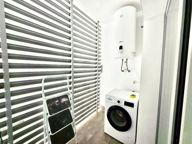 Apartment - Middle Floor Apartment в продаже в Marbella, Málaga. В доме 3 спален и 2 ванных комнат. Площадь дома 108 м²