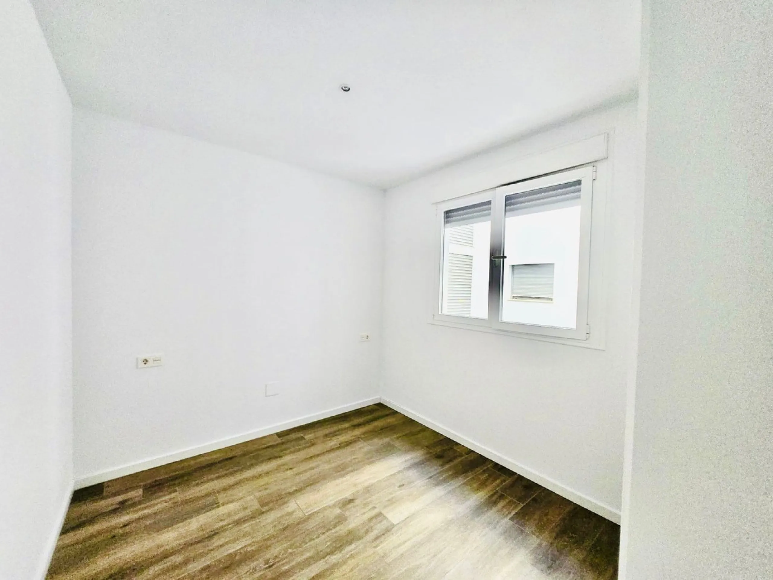 Modern Unfinished Apartment in La Campana, Nueva Andalucía