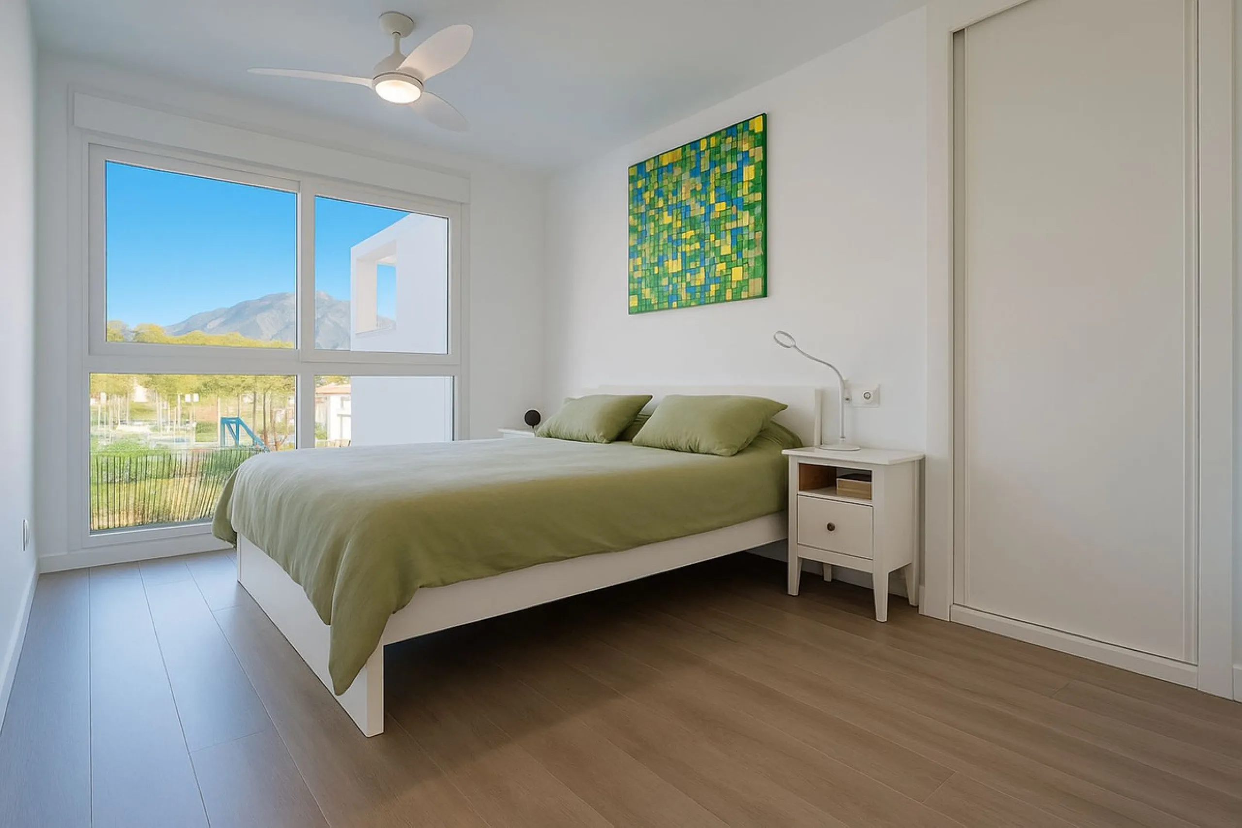 Fantastic 3 bedroom apartment in Riverside, Benahavis village.