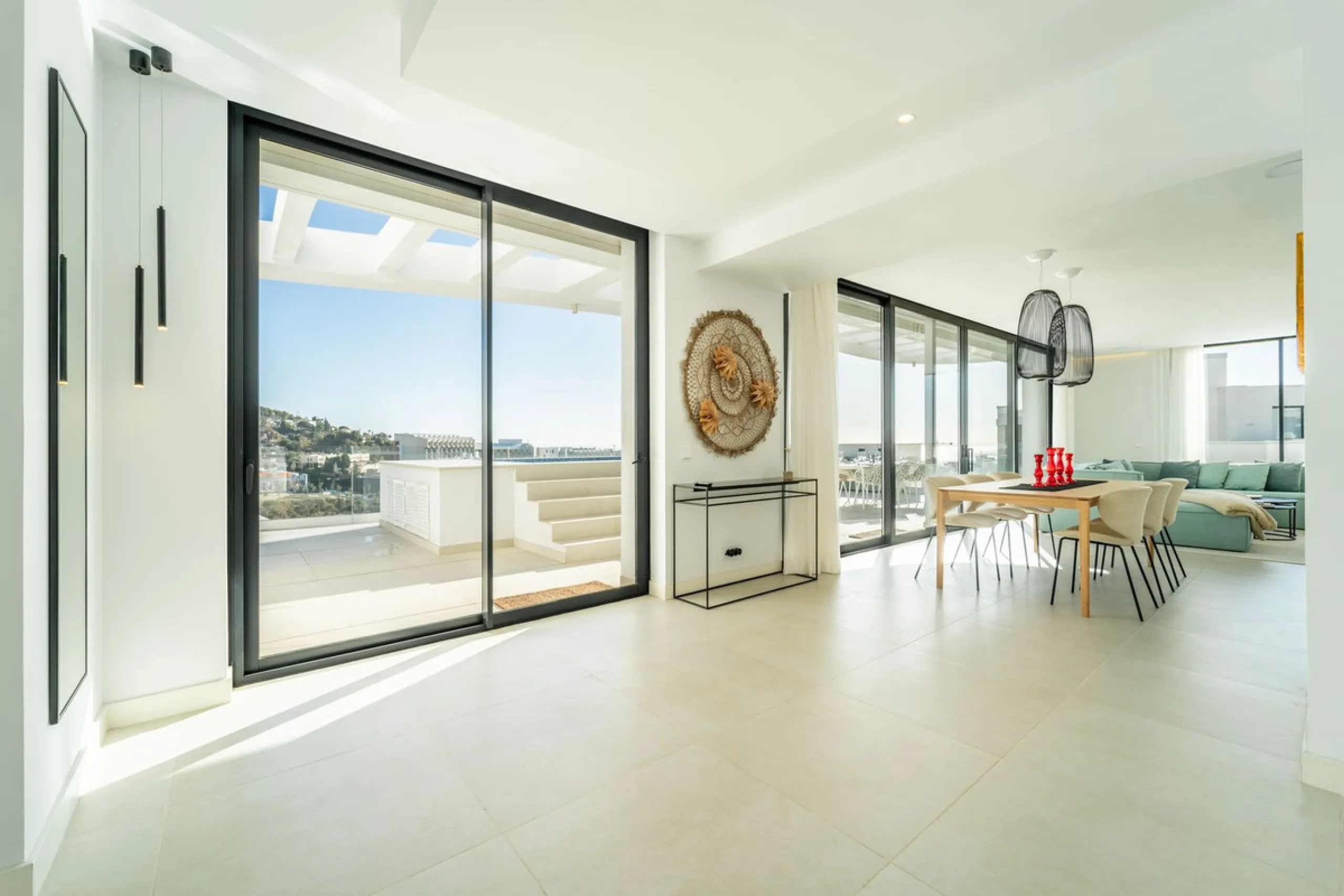 Apartment - Penthouse в продаже в Fuengirola, Málaga. В доме 3 спален и 2 ванных комнат. Площадь дома 156 м²